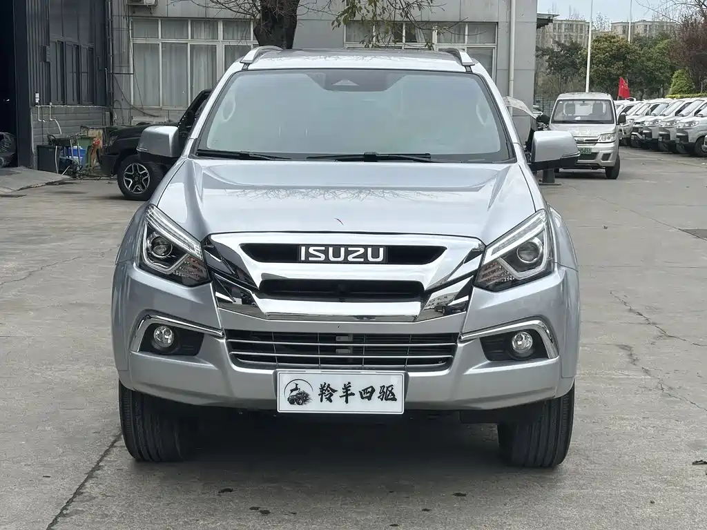 Isuzu MU-X 2022