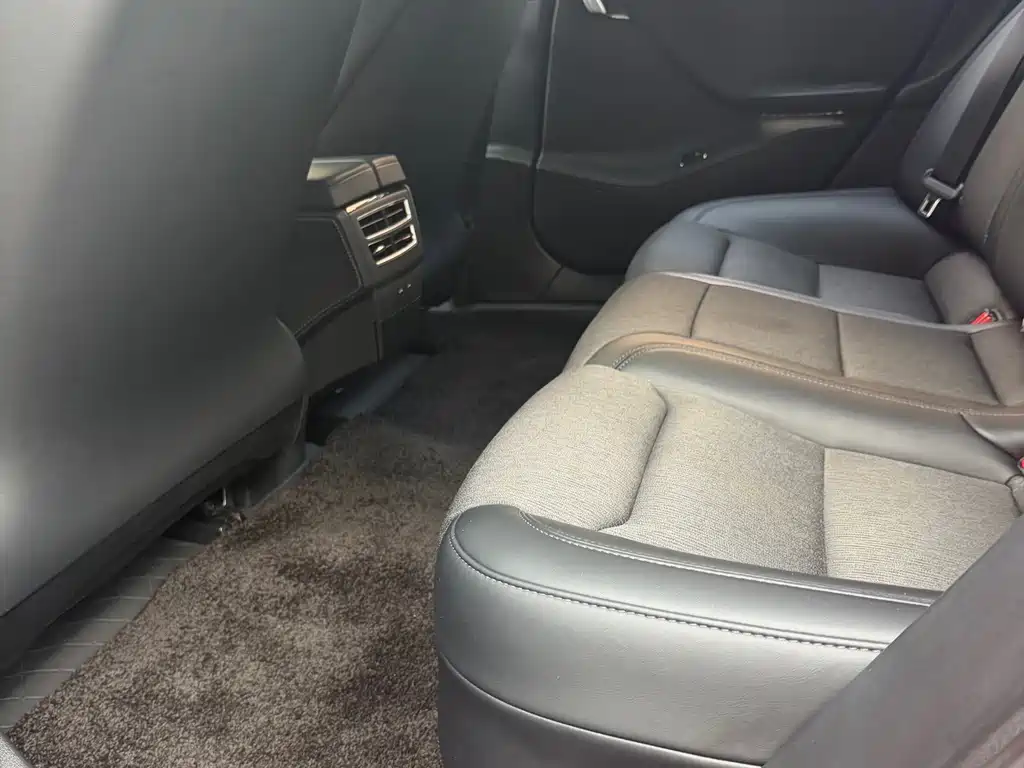 Tesla Model S — миниатюра 5