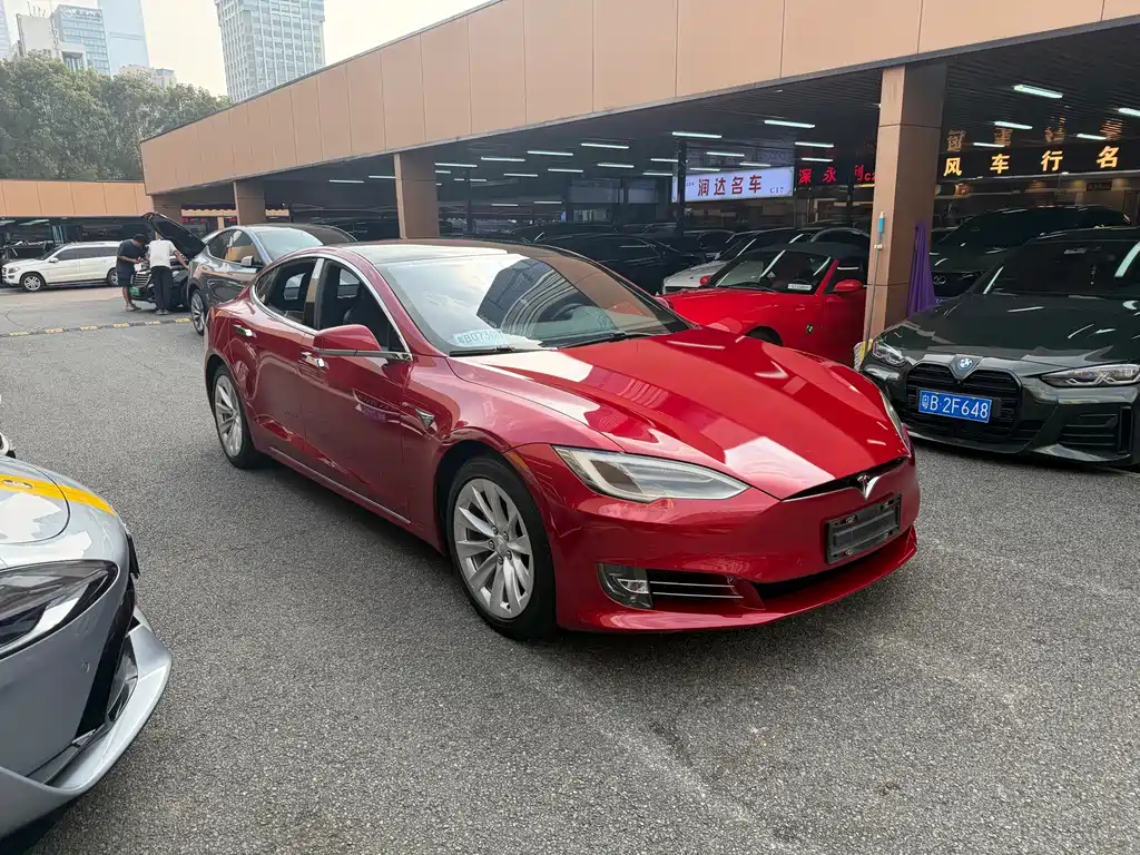 Tesla Model S — миниатюра 11