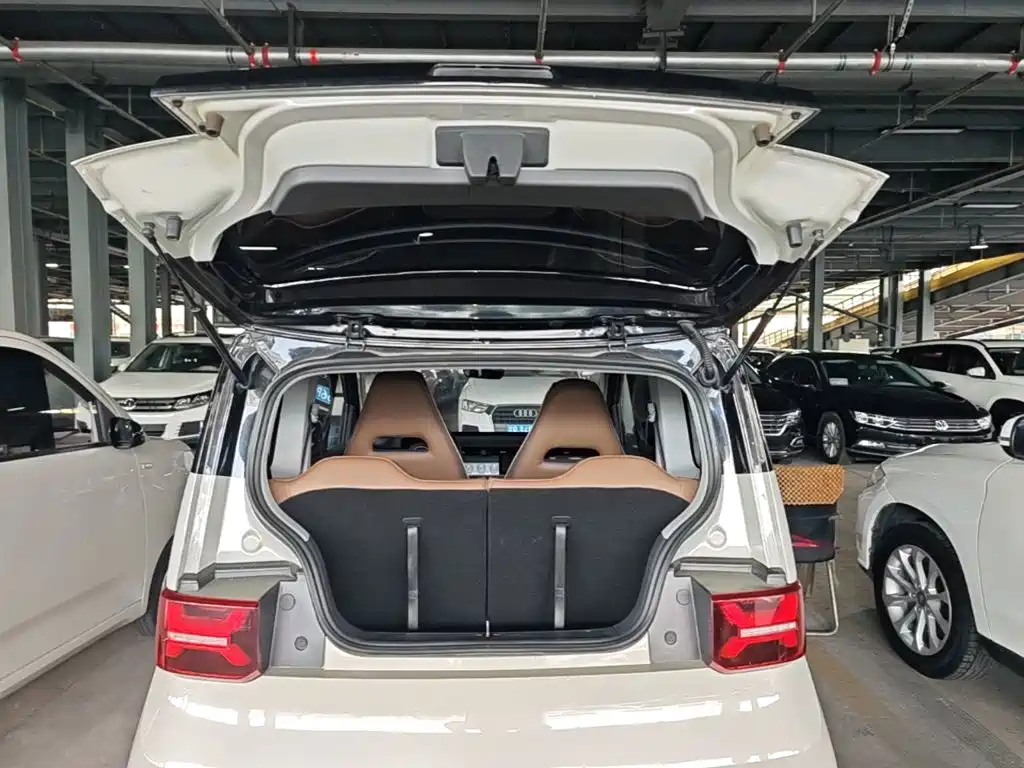 Wuling MINIEV — миниатюра 19