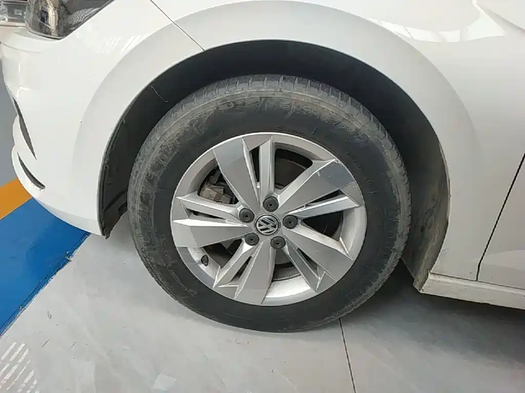 Volkswagen Polo — миниатюра 23