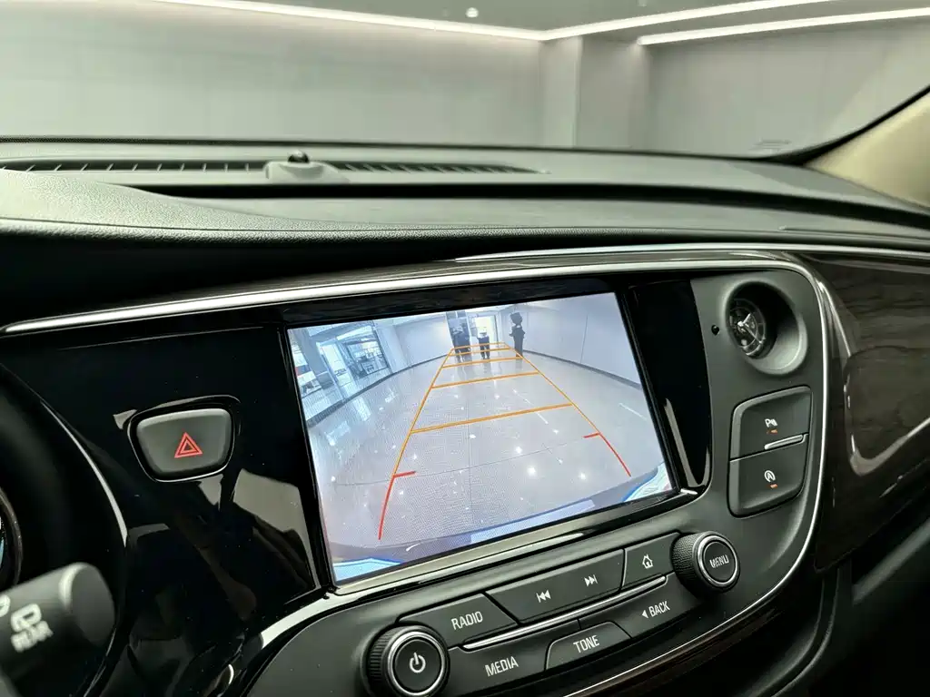 Buick Envision Plus — миниатюра 14