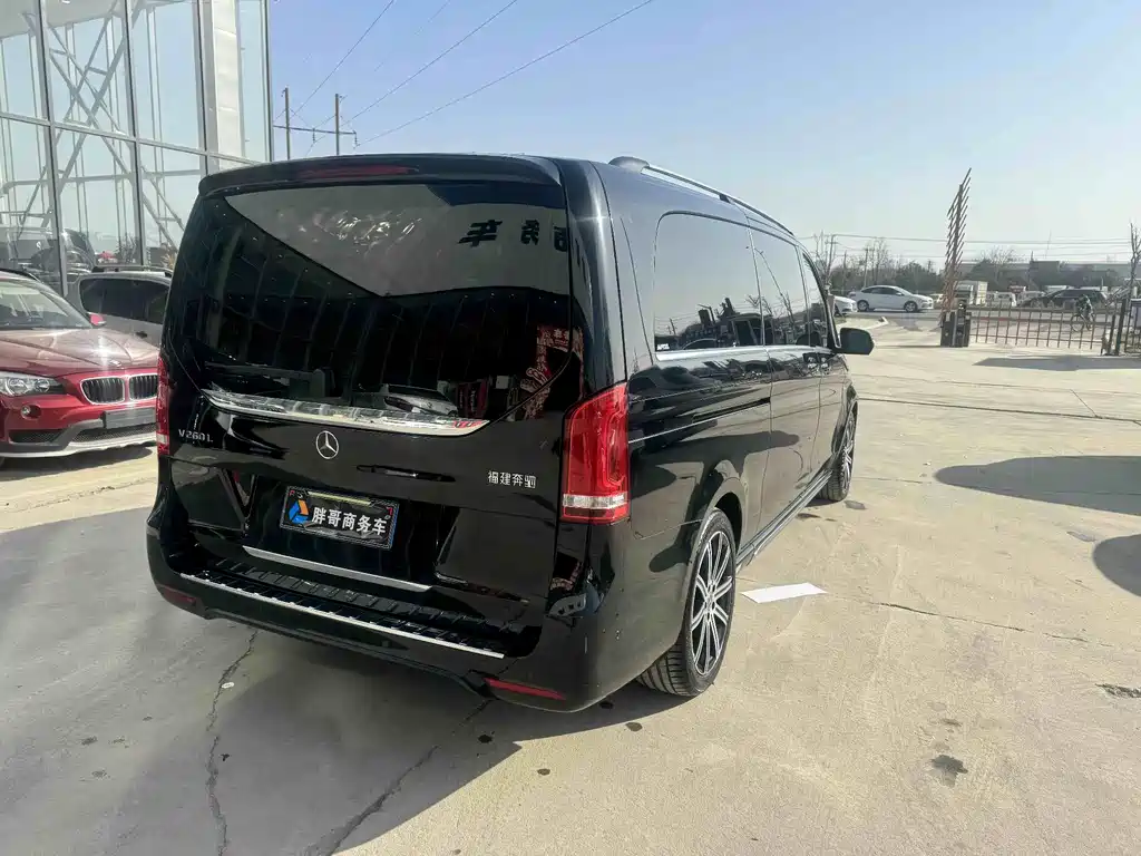 MERCEDES-BENZ V CLASS