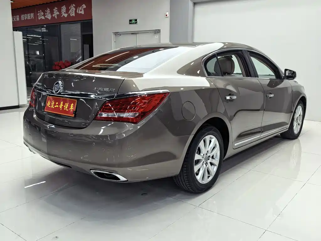 Buick LaCrosse — миниатюра 13
