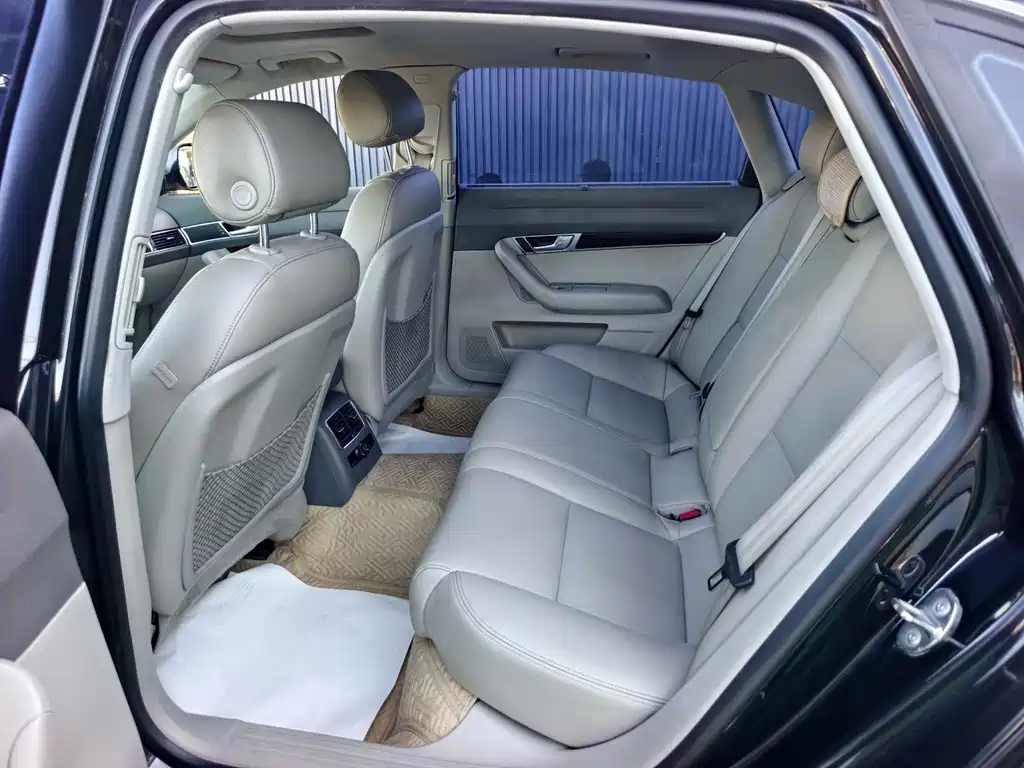 Audi A6L — миниатюра 6
