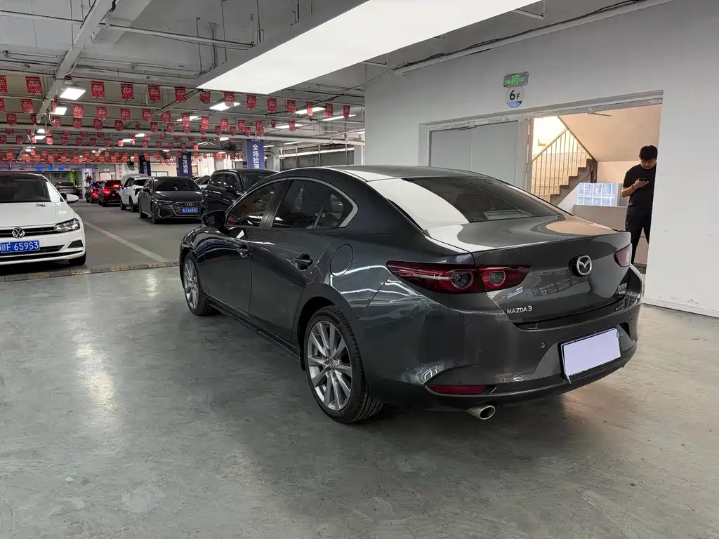 Mazda 3 Axela — миниатюра 8