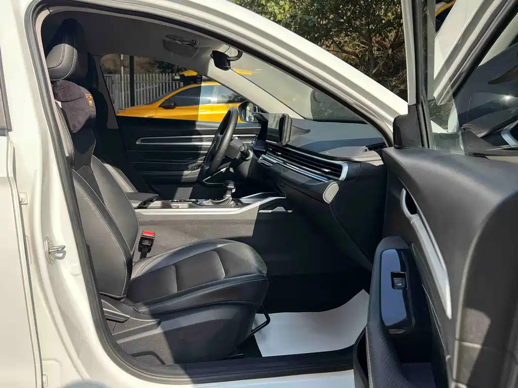 GEELY AUTOMOBILE EMGRAND