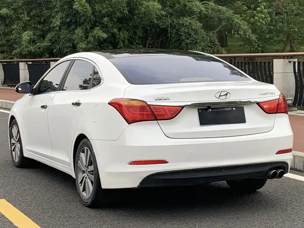 Hyundai Mistra 2014 1.8L AT Luxury DLX