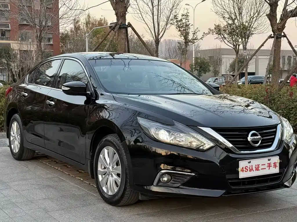 NISSAN TEANA