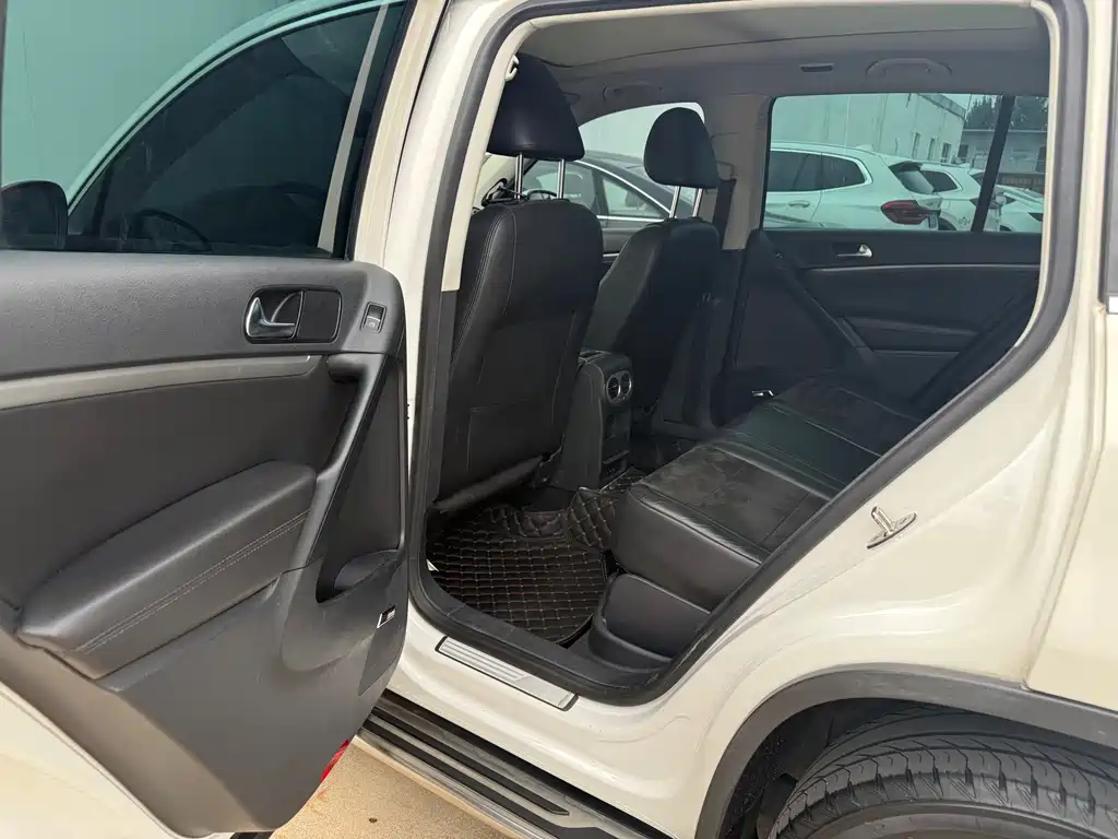 Volkswagen Tiguan — миниатюра 5