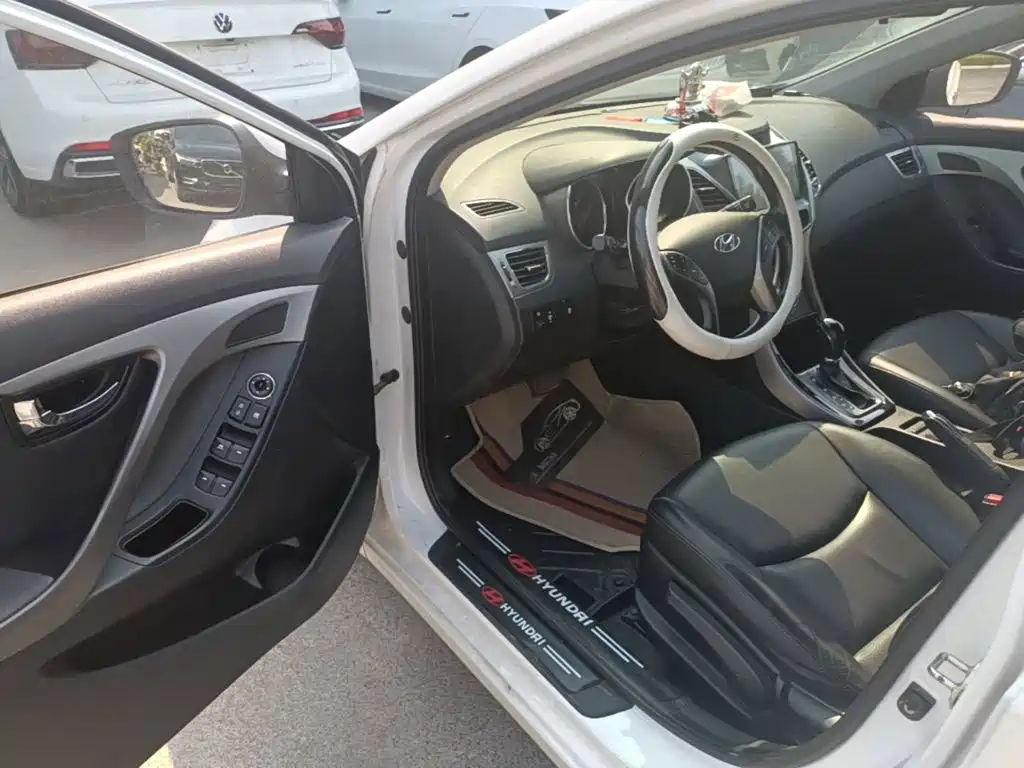 Hyundai Elantra Langdong — миниатюра 16