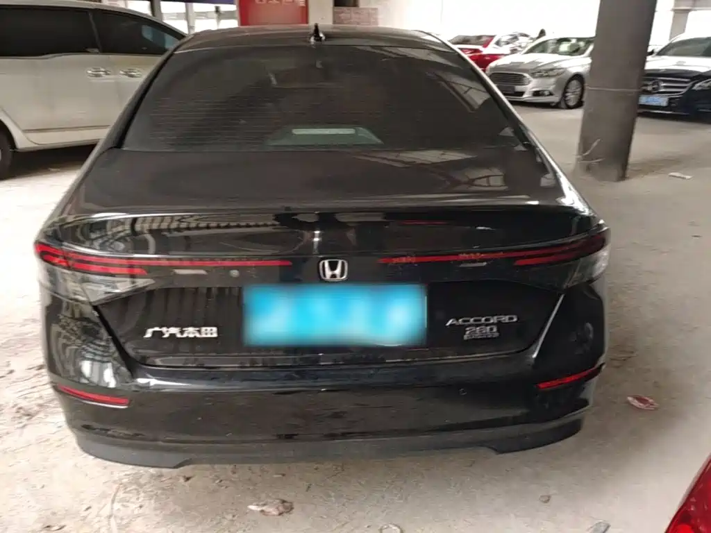Honda Accord — миниатюра 6