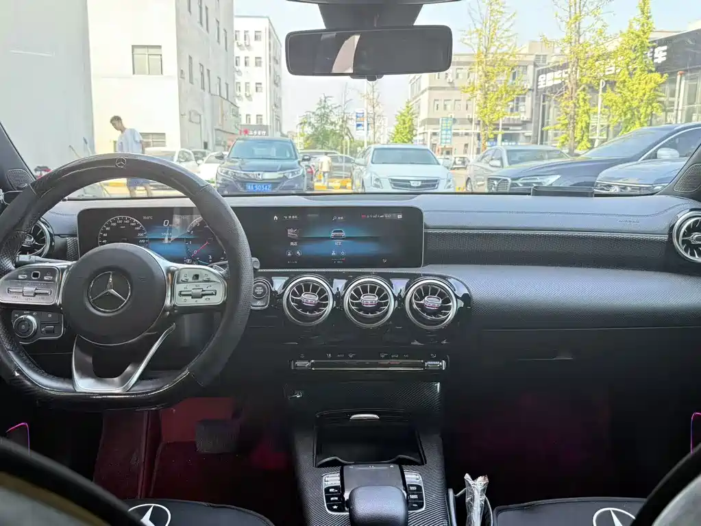 Mercedes-Benz A-Class — миниатюра 5
