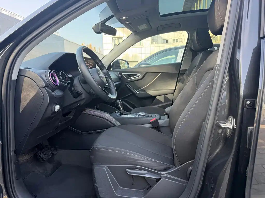 Audi Q2L — миниатюра 3