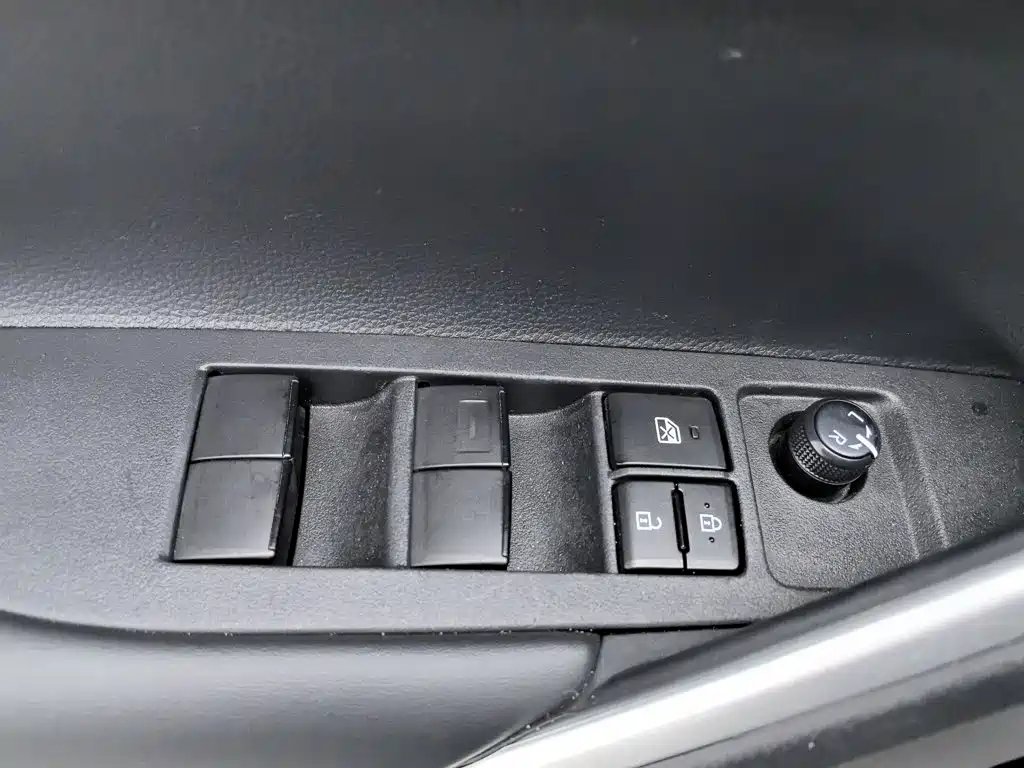 Toyota Frontlander — миниатюра 9