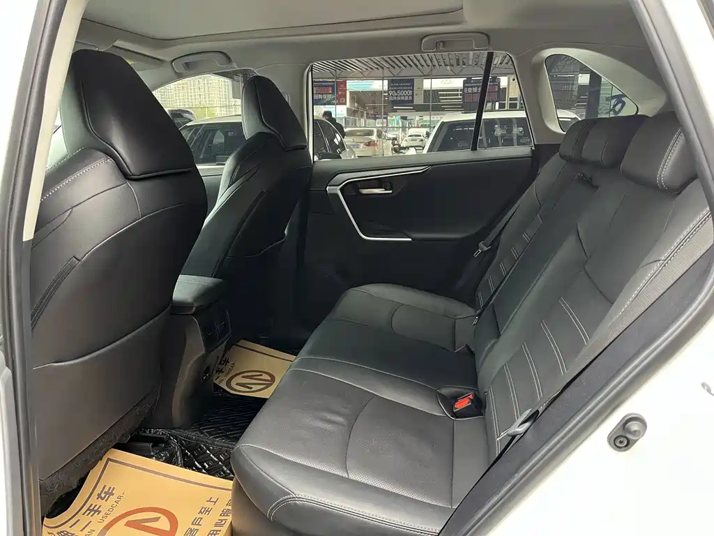 Toyota Wildlander — миниатюра 6