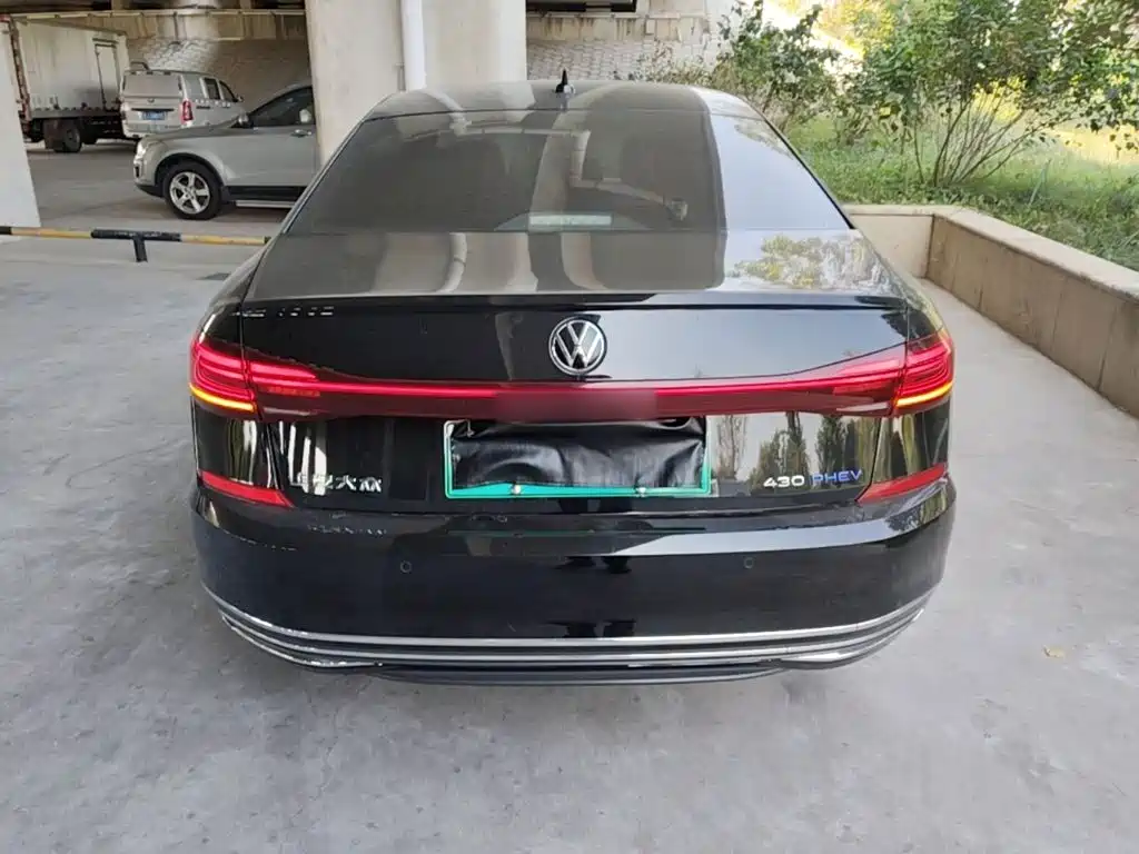 Volkswagen Passat PHEV — миниатюра 6