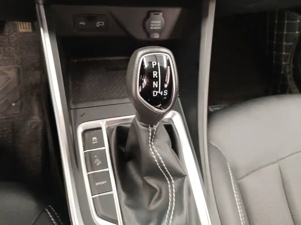 Geely Vision X3 — миниатюра 14