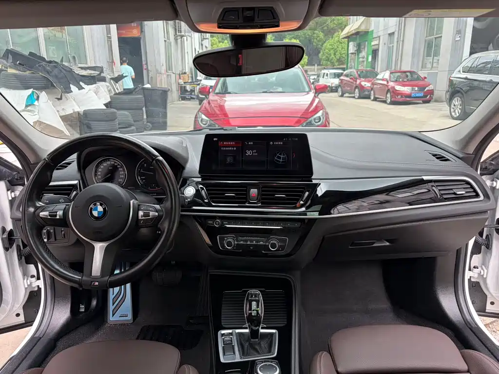 BMW 1 Series — миниатюра 11
