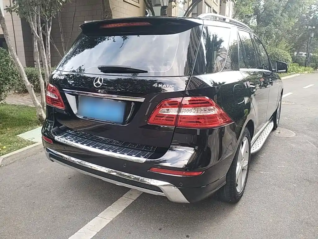 Mercedes-Benz M-Class — миниатюра 7