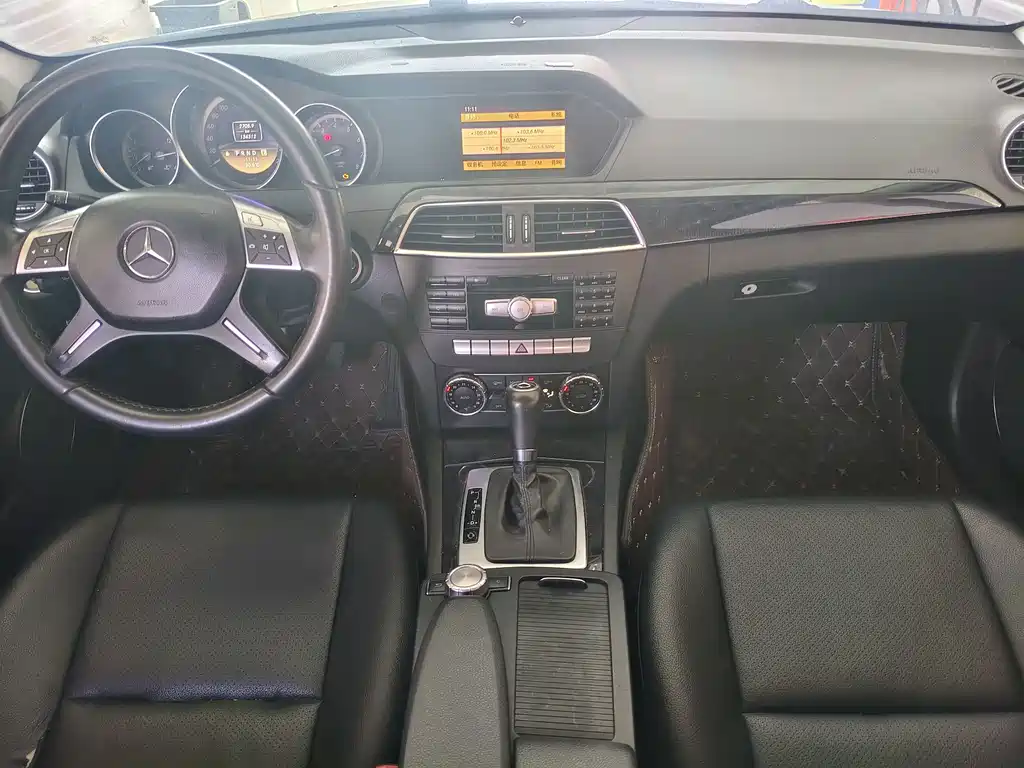 Mercedes-Benz C-Class — миниатюра 8