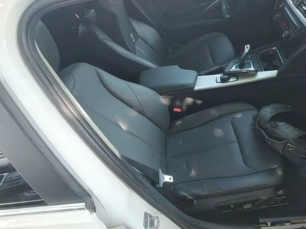 BMW 3 Series — миниатюра 25