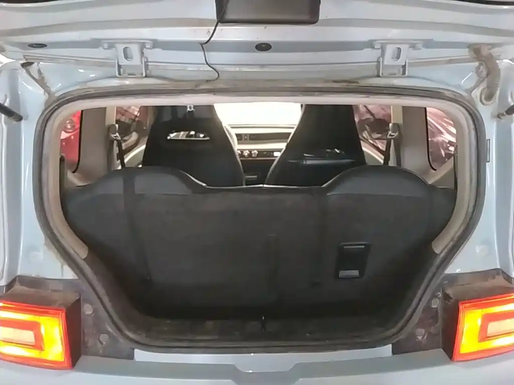 Wuling MINIEV — миниатюра 19