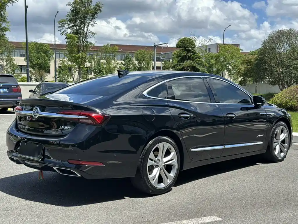 Buick LaCrosse — миниатюра 8