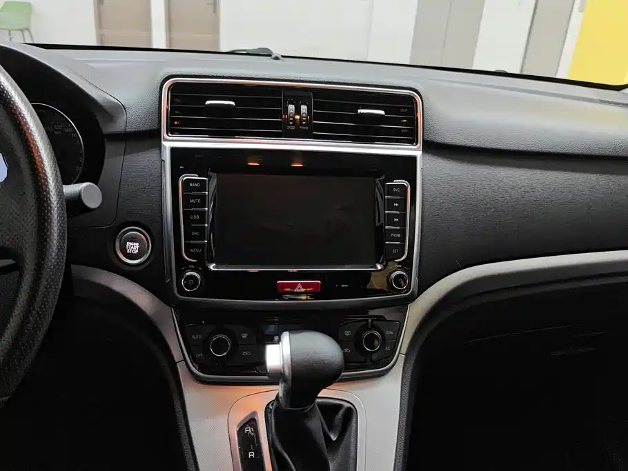 Haval M6 — миниатюра 13