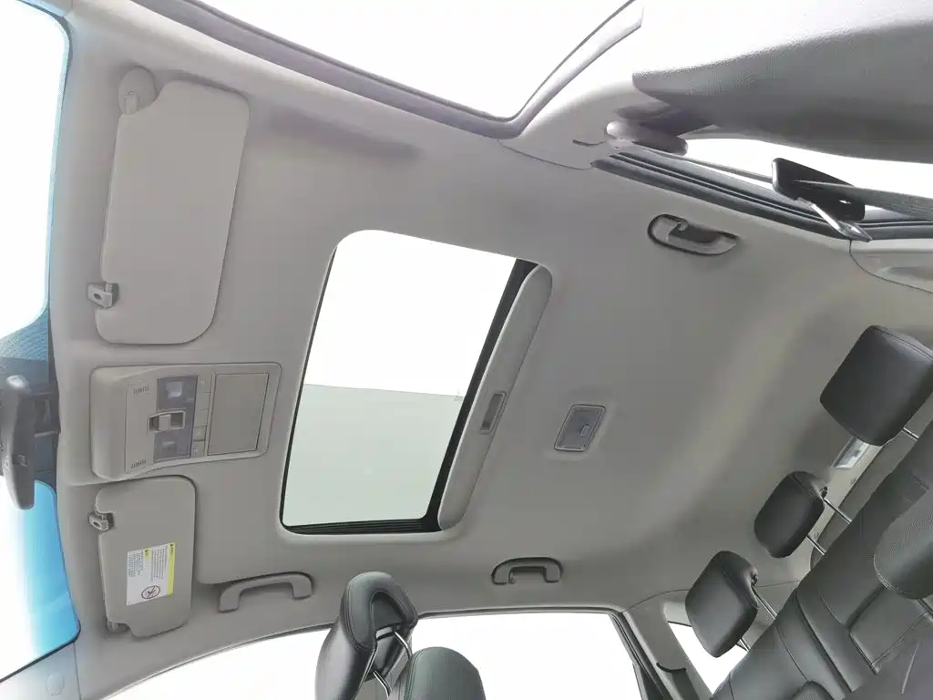 Chevrolet Captiva — миниатюра 14