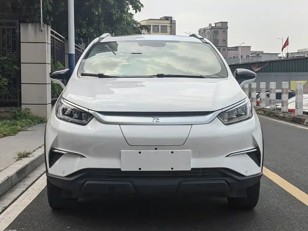 BYD Yuan Pro — миниатюра 2