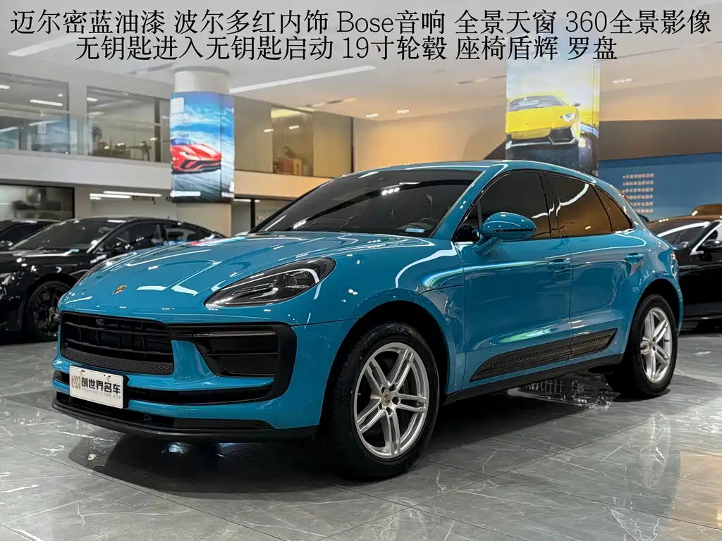 PORSCHE MACAN