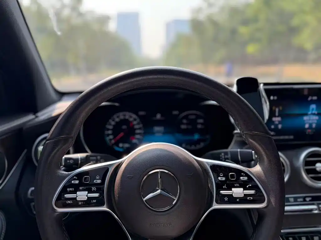 Mercedes-Benz GLC — миниатюра 8