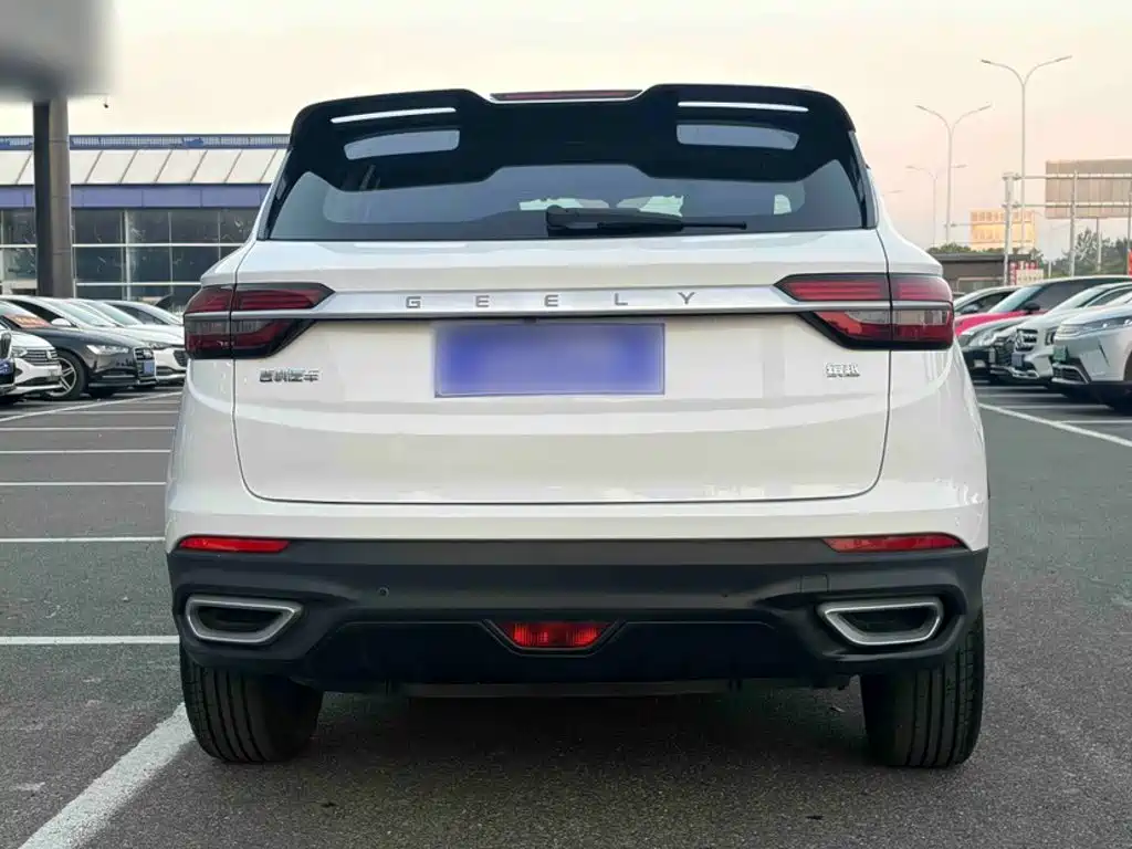 Geely Binyue — миниатюра 11
