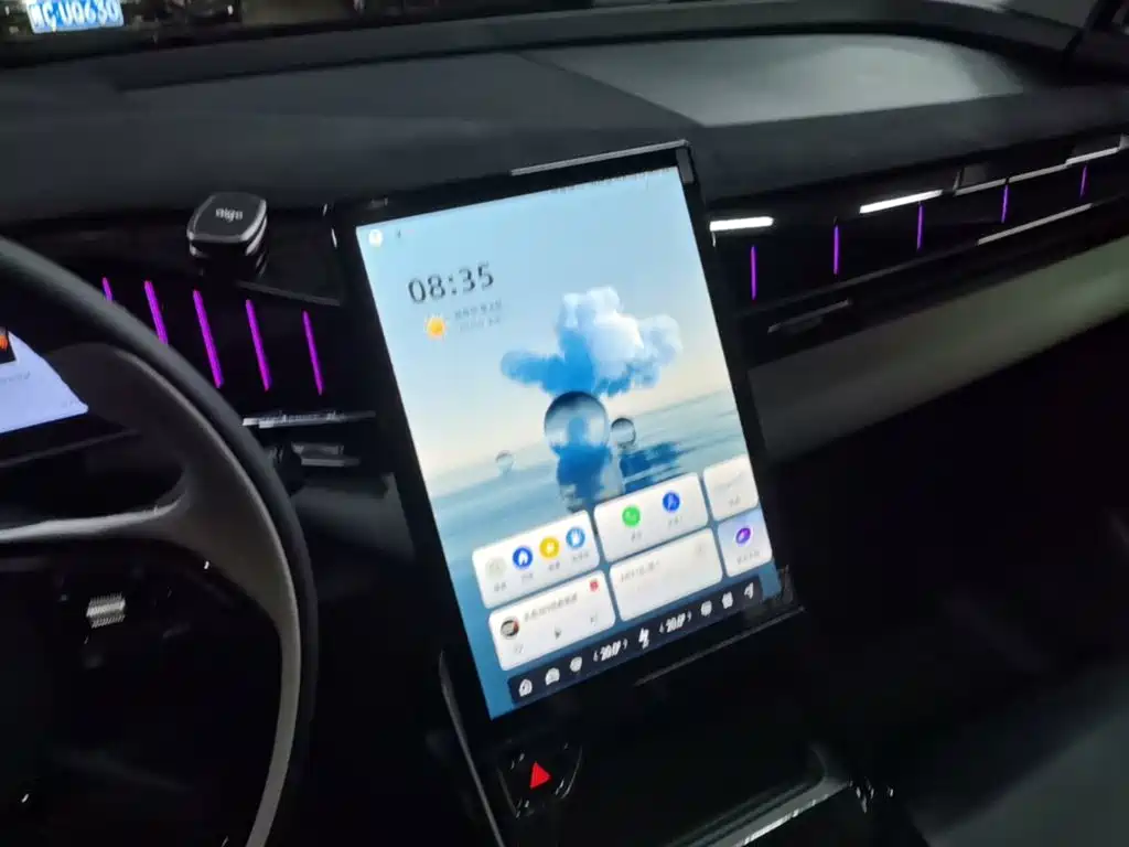 Geely Boyue L — миниатюра 13