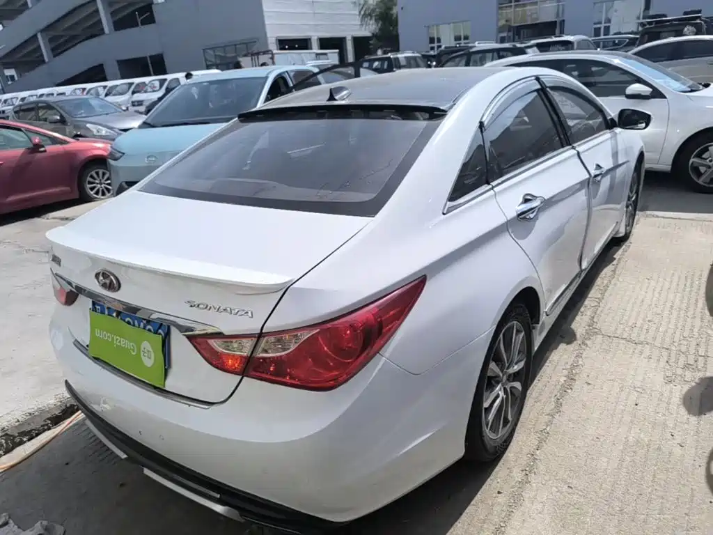 Hyundai Sonata — миниатюра 7