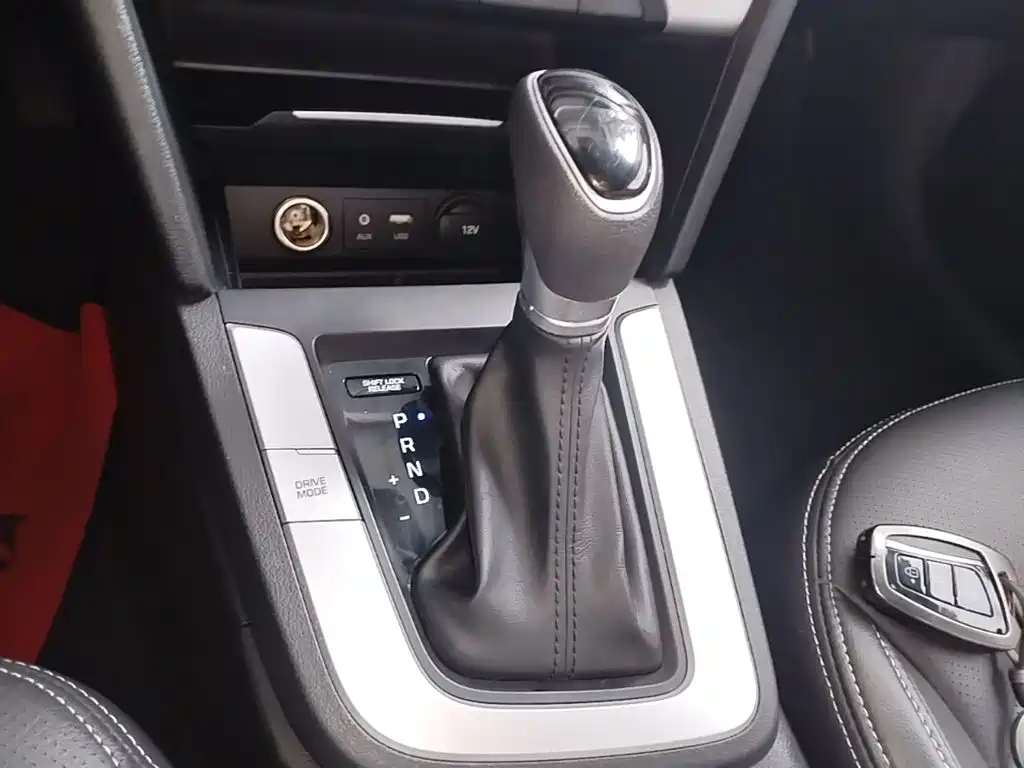 Hyundai Elantra — миниатюра 14