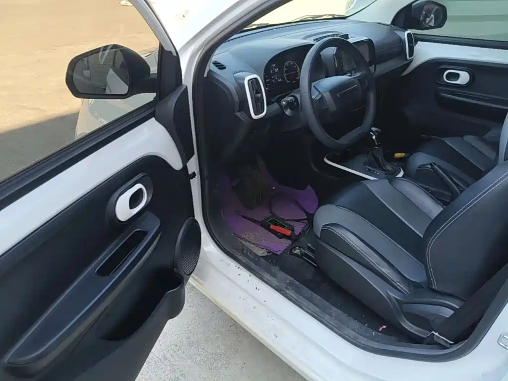 Roewe Clever — миниатюра 16