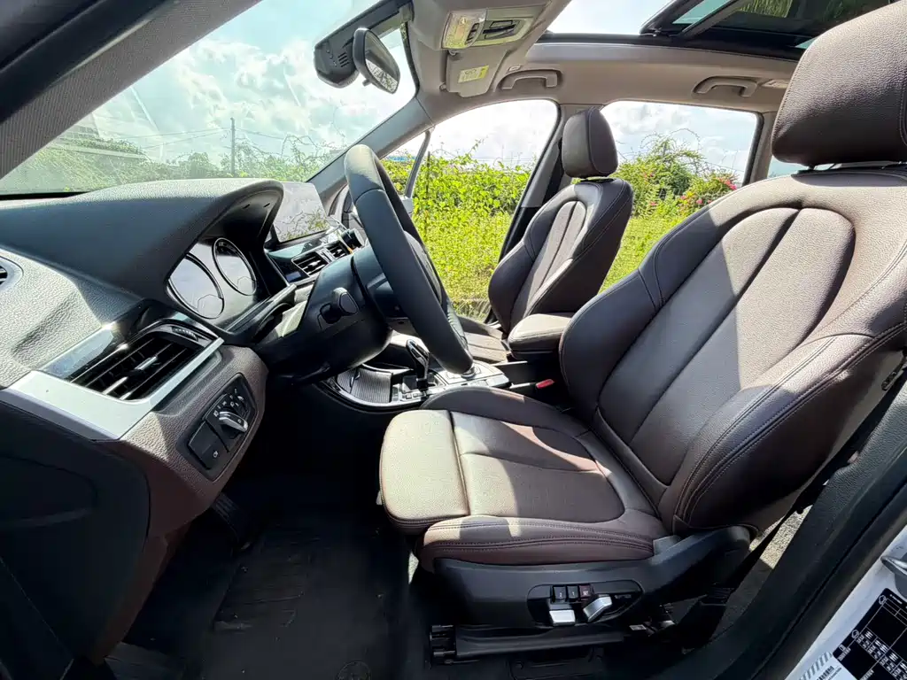 BMW X1 2022 sDrive20Li Premium