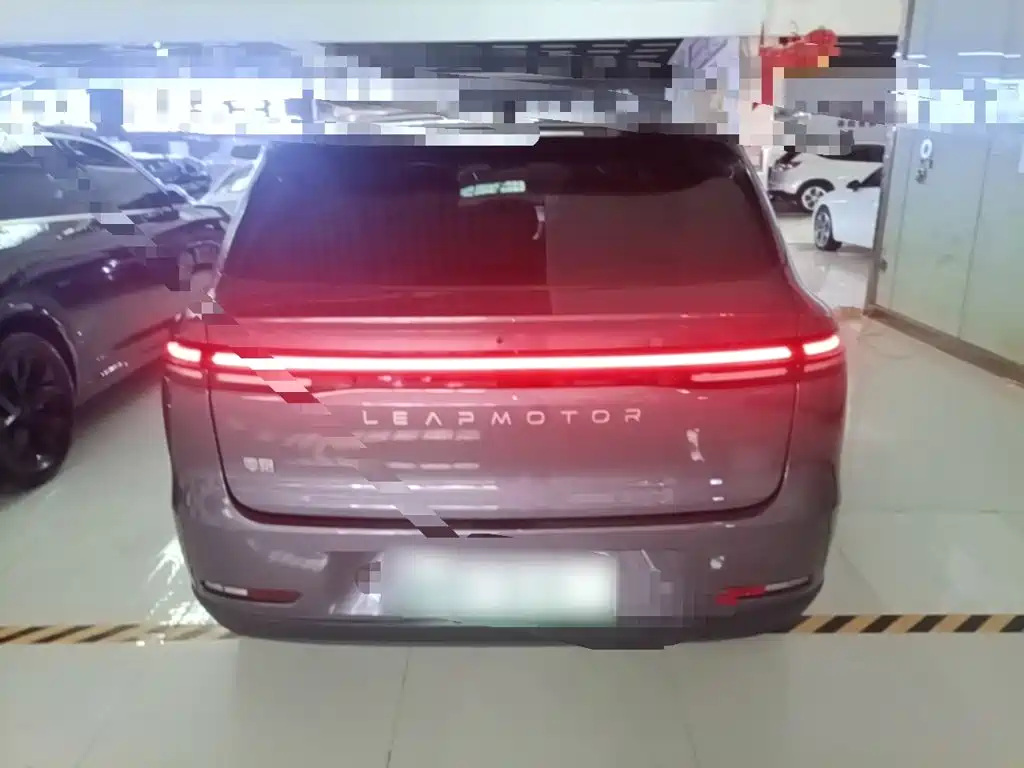 Leapmotor Leapmotor C10 — миниатюра 6