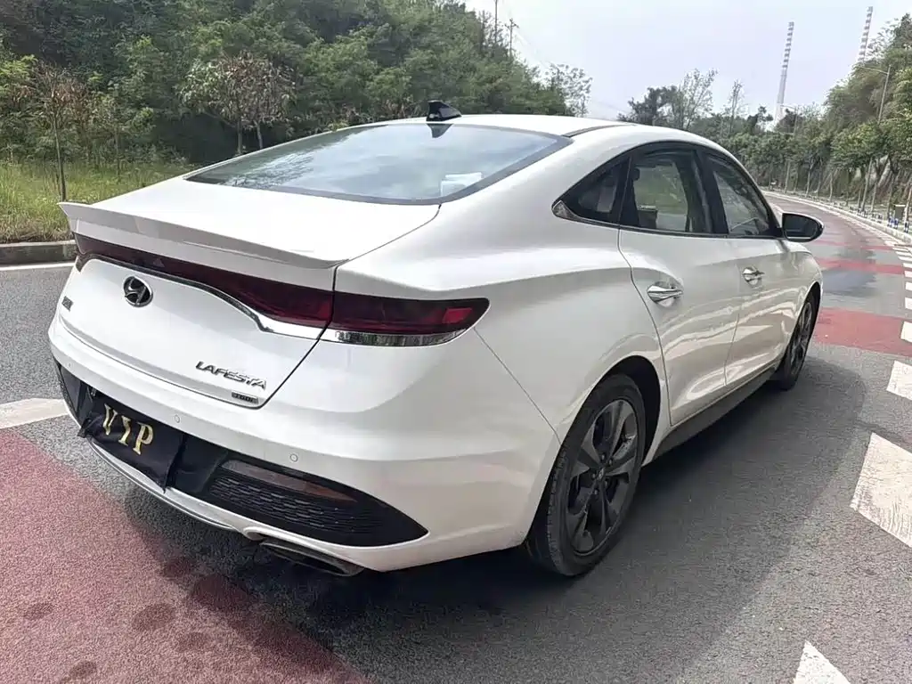 Hyundai Fista — миниатюра 7