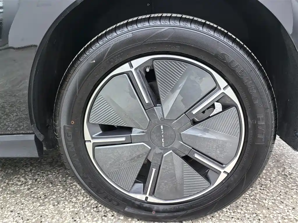 SAIC MAXUS EVERYONE 7