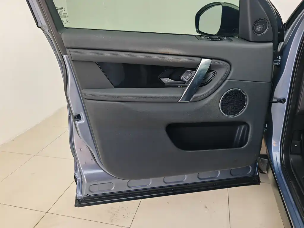 Land Rover Discovery Sport — миниатюра 19