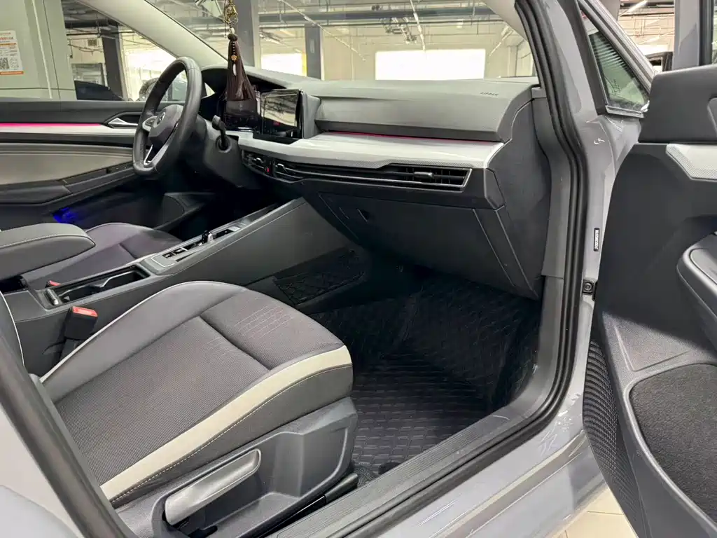 Volkswagen Golf — миниатюра 9