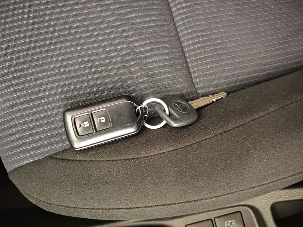Toyota Yaris L — миниатюра 9