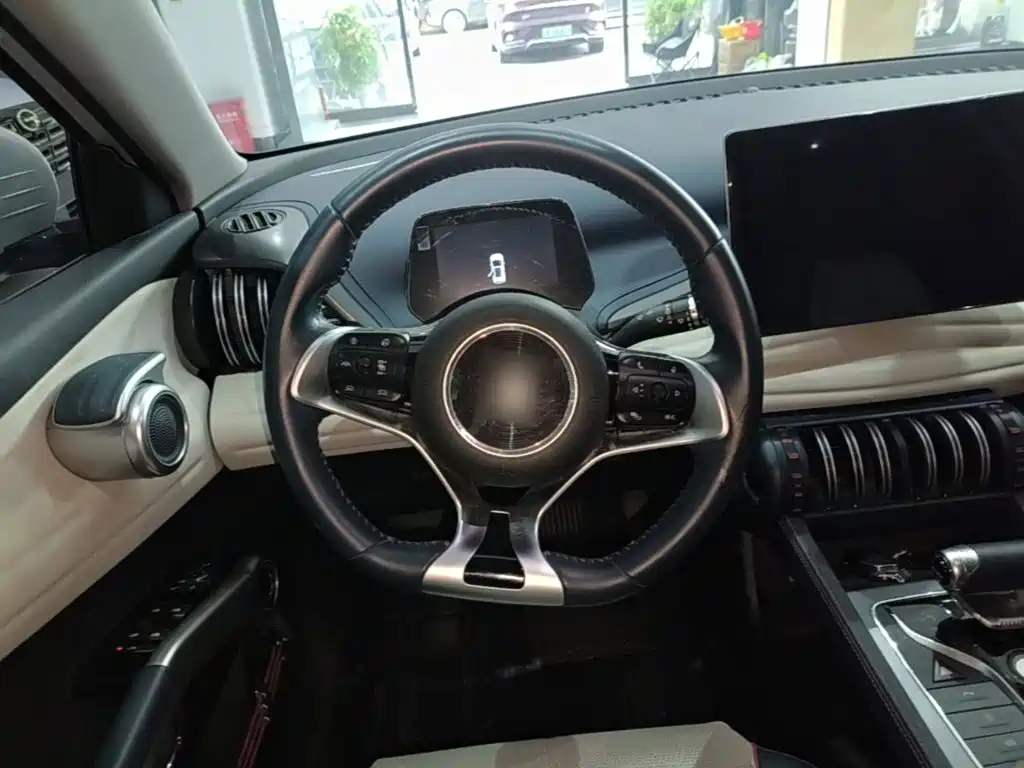 BYD Yuan Plus — миниатюра 11