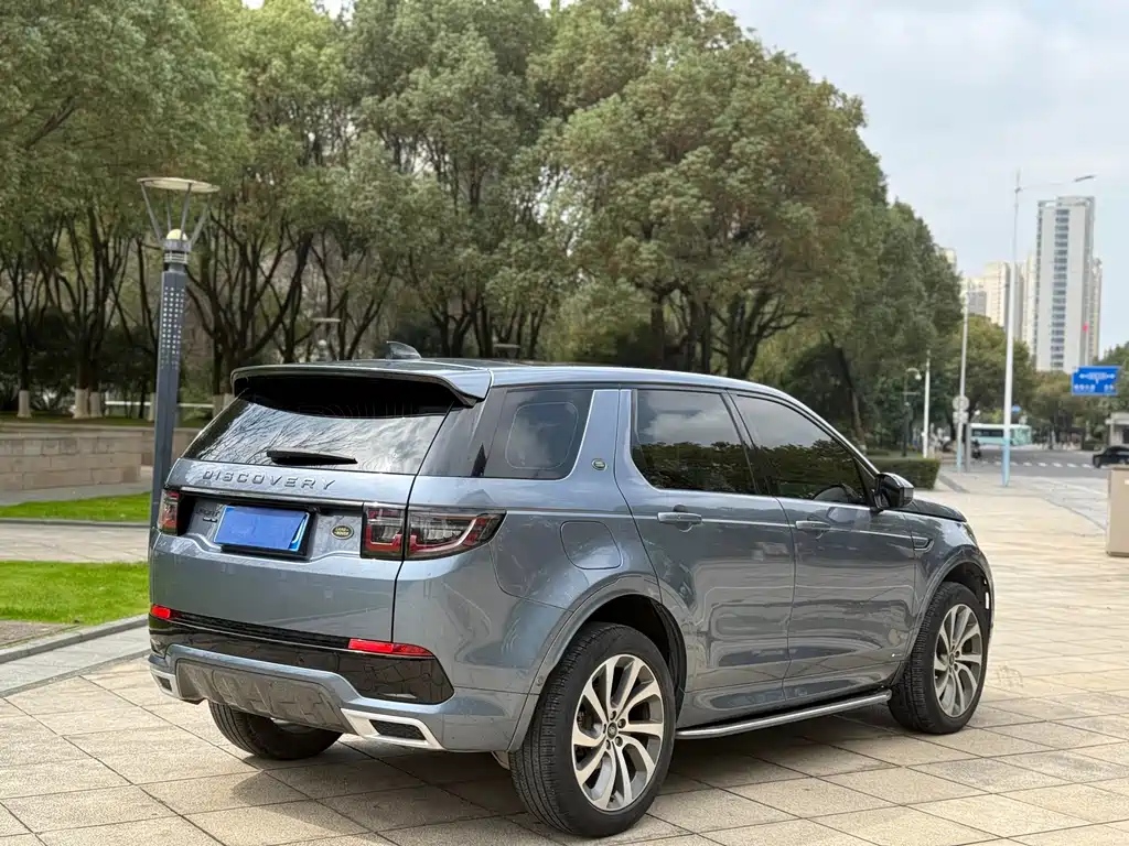 LAND ROVER DISCOVER SPORTS