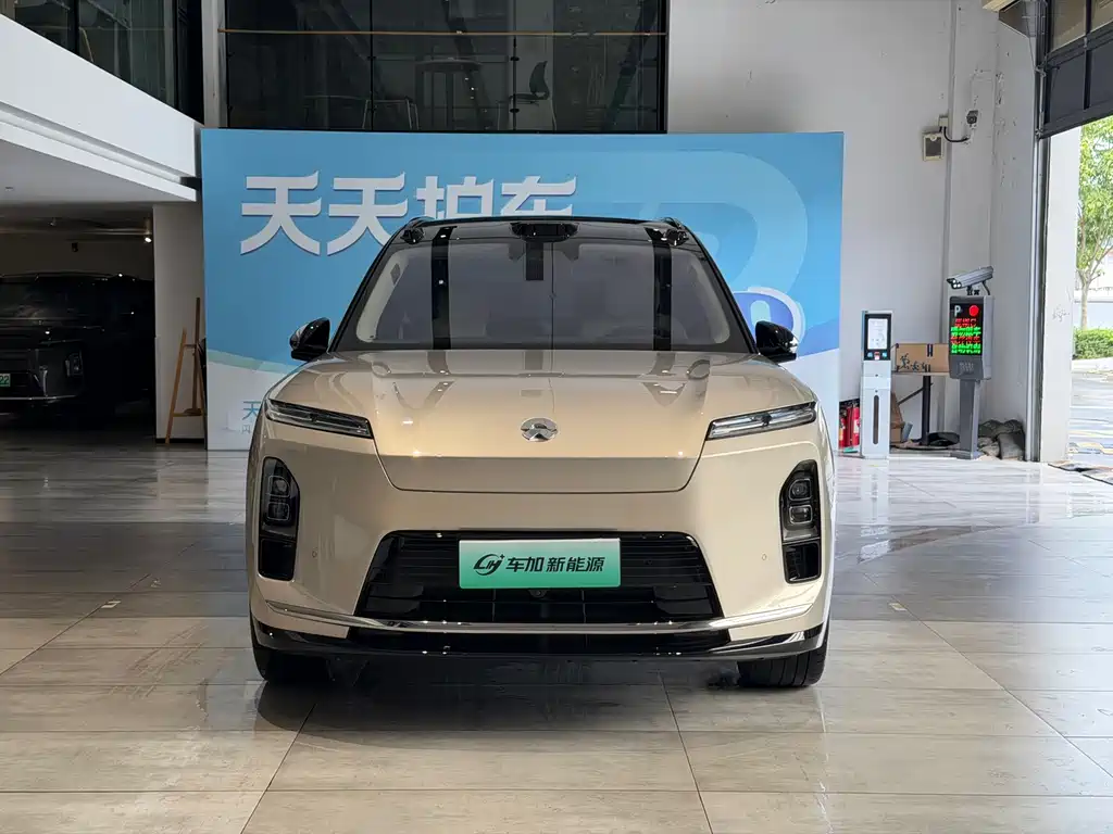 NIO ES8 — миниатюра 2