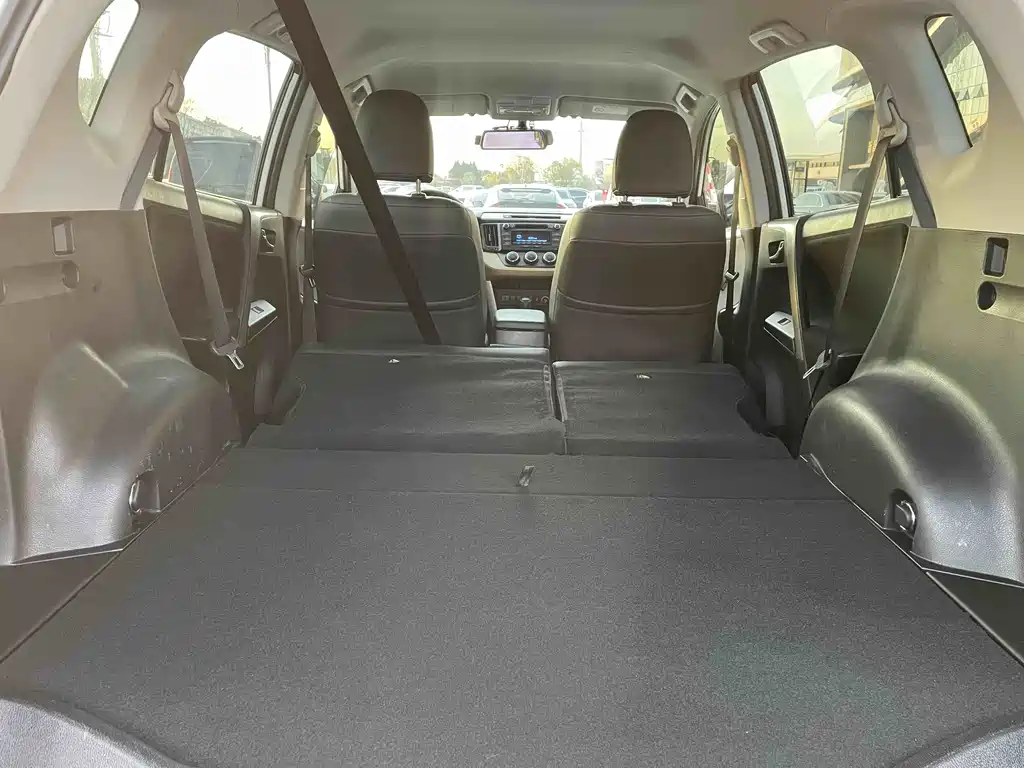 TOYOTA RAV4 RONGFANG