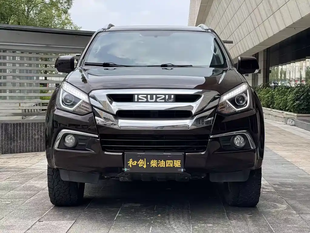 ISUZU MU X SHEPHERD RANGER